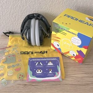 ProHear Kids Ear Protectors Headband 360 degree Swivel Earmuffs Stickers Bag NEW